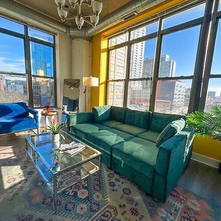Bright 2Br Luxury Corner Suite With Optional Parking Sleeps 6 Guests Near Mccormick Place And Soldier Field Chicago Eksteriør billede