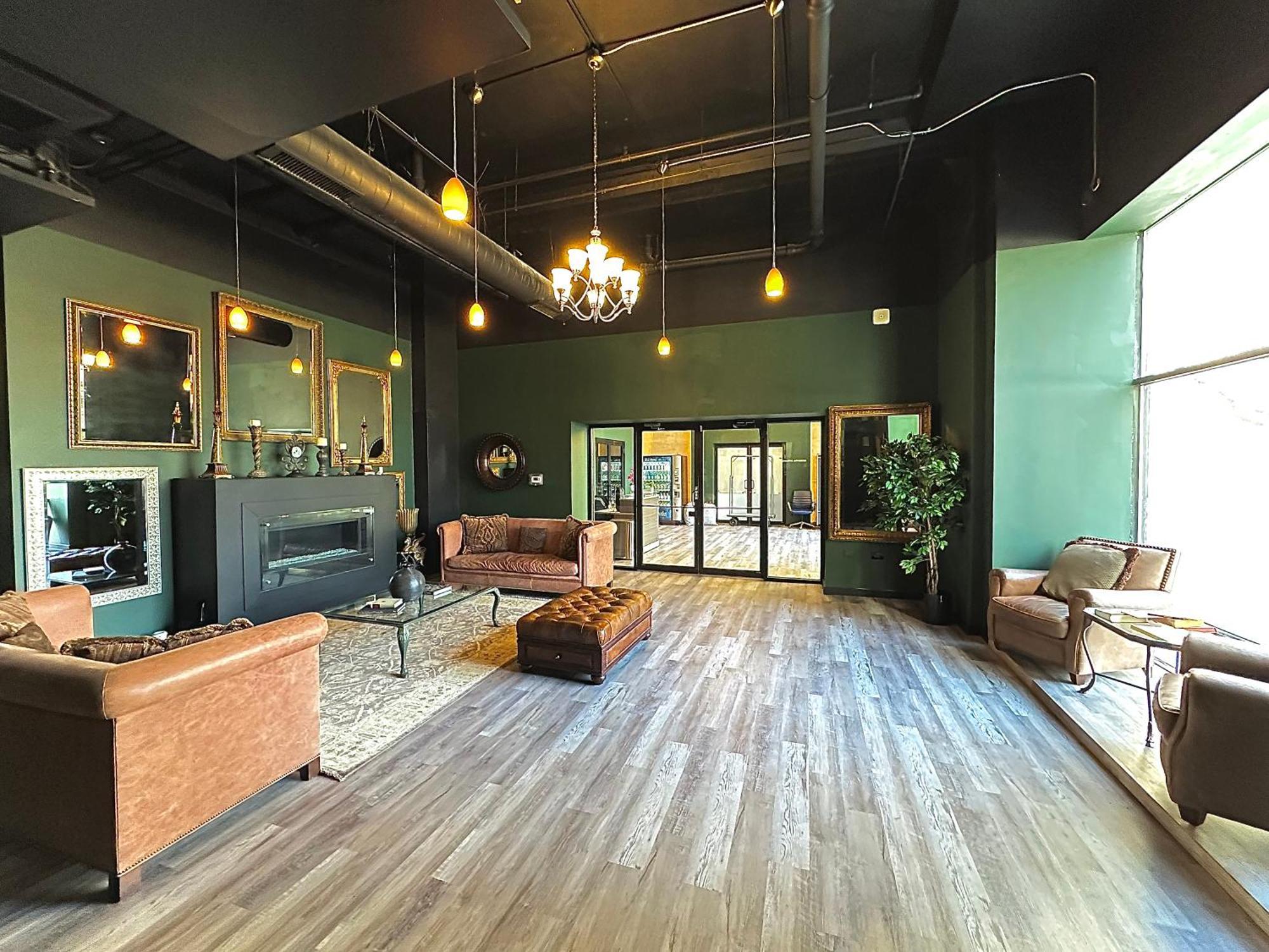 Bright 2Br Luxury Corner Suite With Optional Parking Sleeps 6 Guests Near Mccormick Place And Soldier Field Chicago Eksteriør billede
