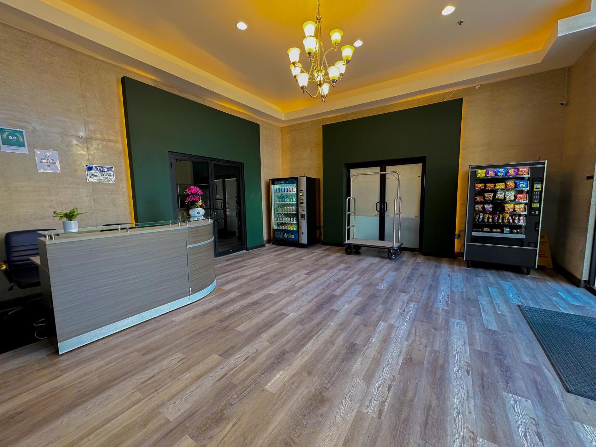 Bright 2Br Luxury Corner Suite With Optional Parking Sleeps 6 Guests Near Mccormick Place And Soldier Field Chicago Eksteriør billede