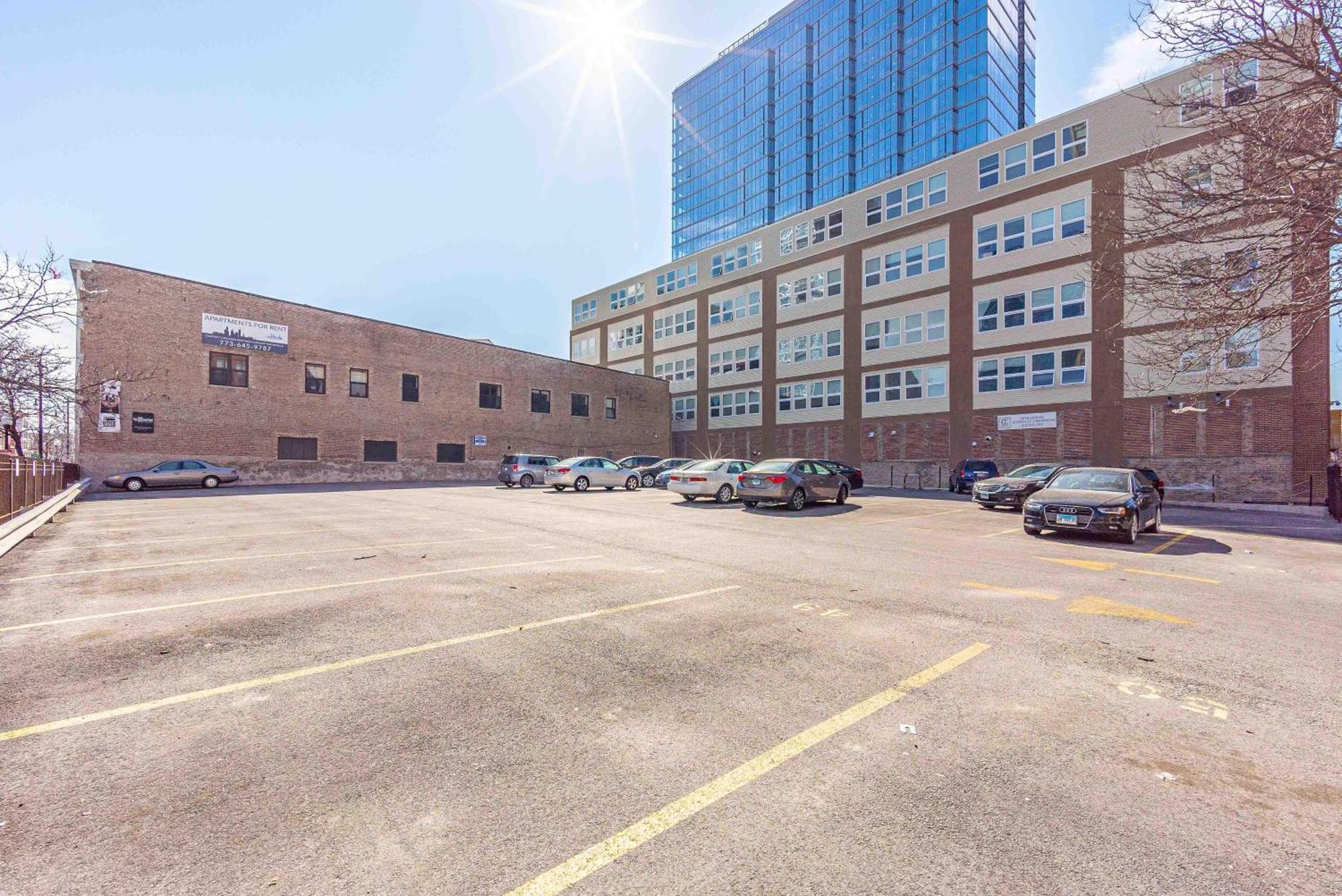 Bright 2Br Luxury Corner Suite With Optional Parking Sleeps 6 Guests Near Mccormick Place And Soldier Field Chicago Eksteriør billede